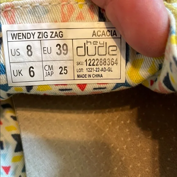 Hey Dude Green Loafers with Moccasin Toe and Slip-On Design - Picture 2 of 4